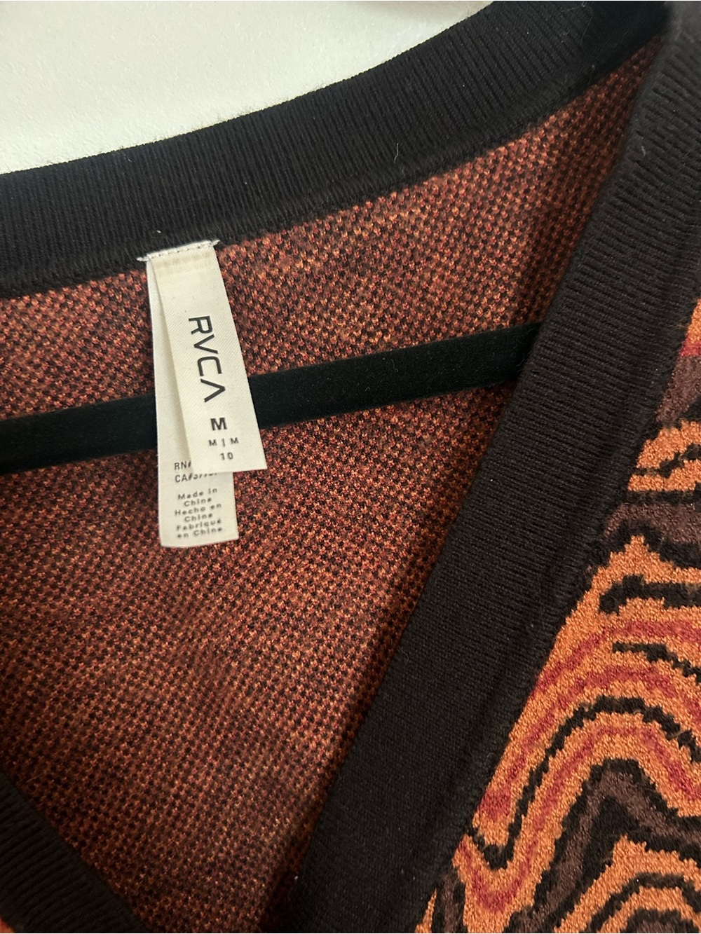 Woven Wave Pattern Cropped Cardigan - Rust/Black RVCA - Picture 2 of 3